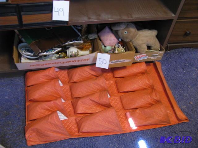 lot 50 image: Large lot of flea market goods, including old...