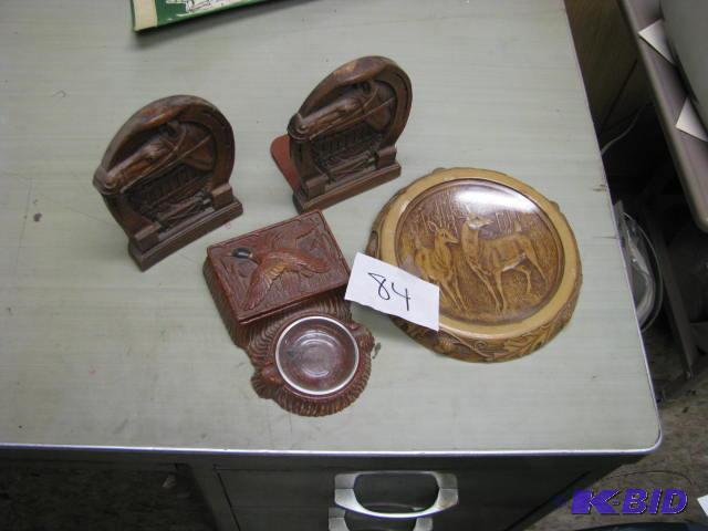lot 84 image: desktop nature collectibles, equestrian book ...