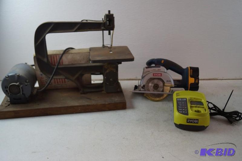 power saw and scroll saw