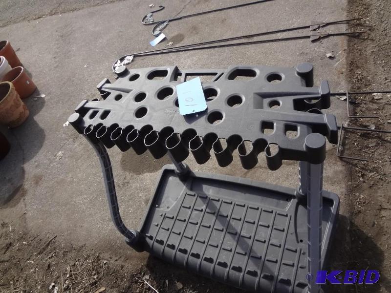 Rubber Maid Tool Rack