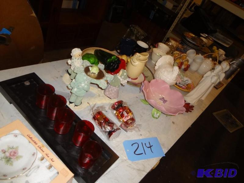 Knick Knacks, stuff