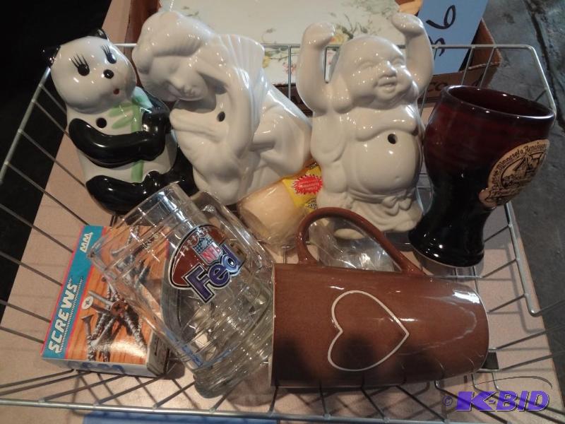 String Holders, Renaissance Mugs