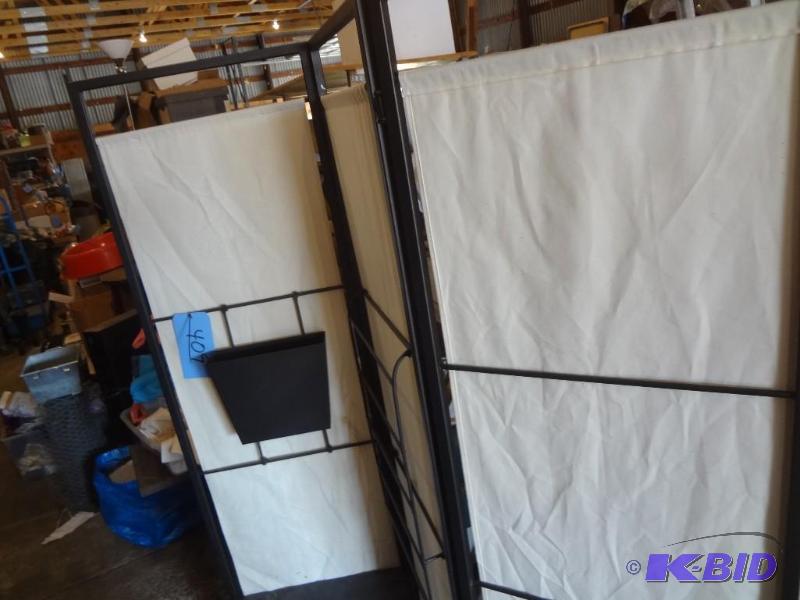 Poplin and Metal Divider
