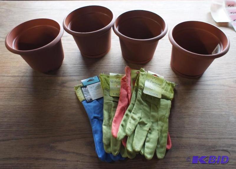 New - Lot of (4) pairs of All-purpose Ladies ...