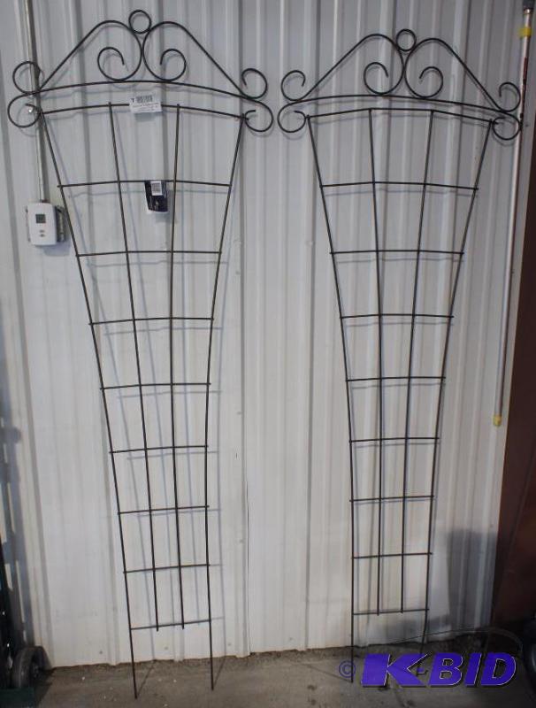 New heavy duty Trellis - (2) total in this lo...