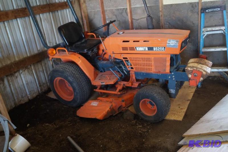 lawn tractor