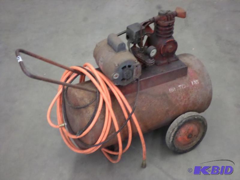 lot 16 image: 120Volt Air Compressor With Hose, 16-Gallon...