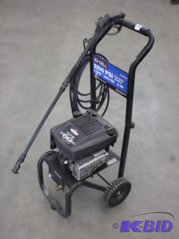 lot 20 image: Ex-Cell 2100PSI Pressure Washer With Hose &am...