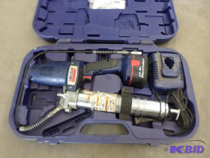lot 40 image: Lincoln 14.4Volt Cordless Grease Gun Set...