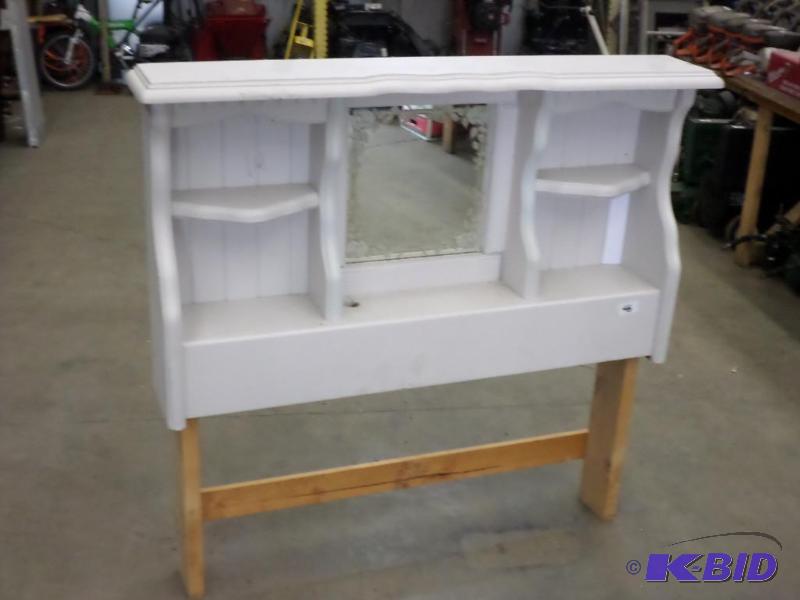 lot 46 image: Twin-Sized Wooden Headboard With Mirror...