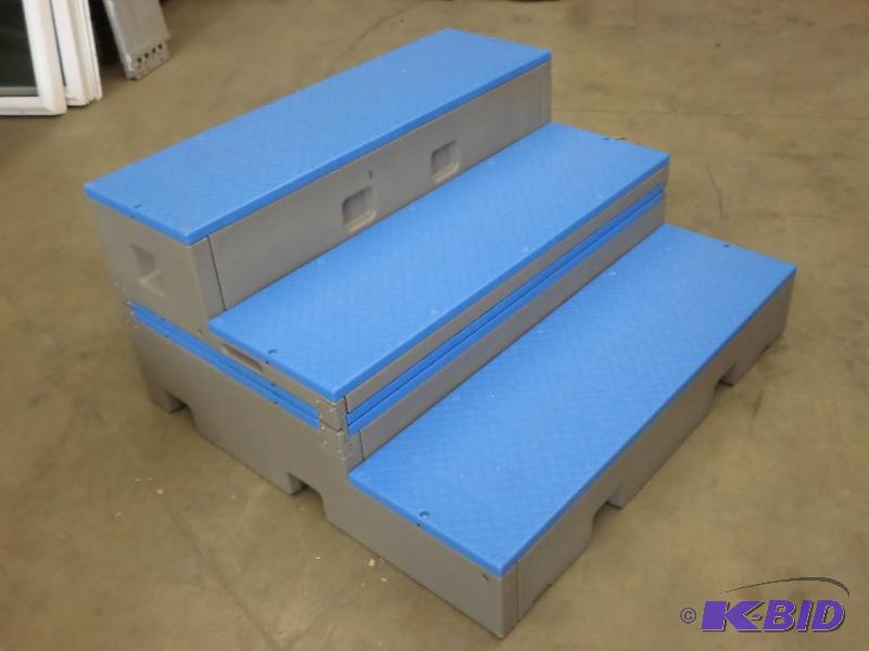 lot 67 image: Like New Wenger Flip-Form 48&quotx60&quotx1...