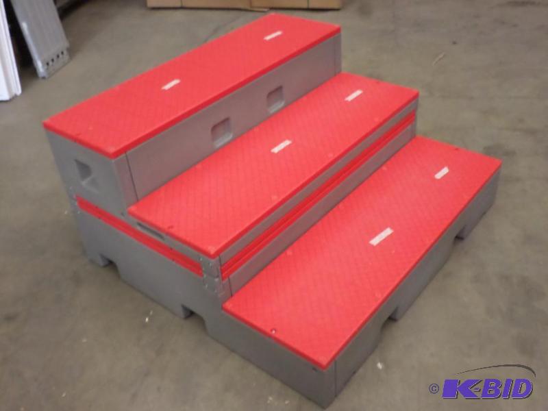 lot 68 image: Like New Wenger Flip-Form 48&quotx60&quotx1...