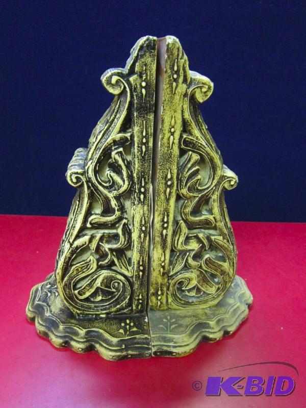2 Matching Decorative Shelves (Wall-Mount)