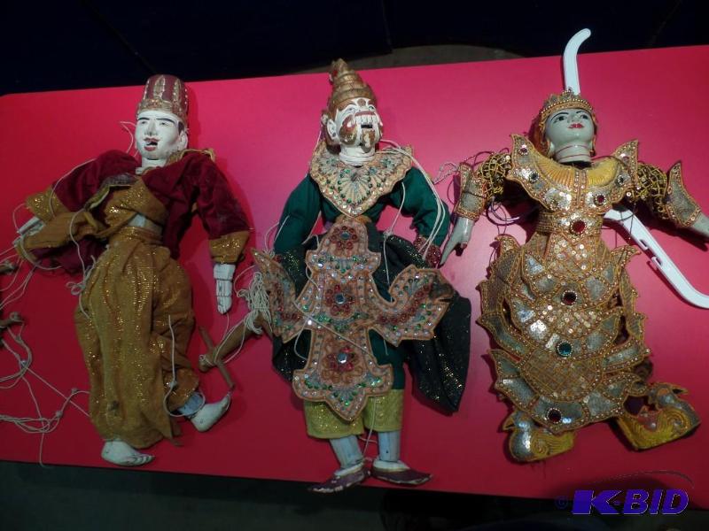 Asian Marionettes