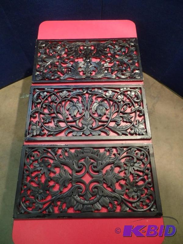 3 Matching Decorative Pieces