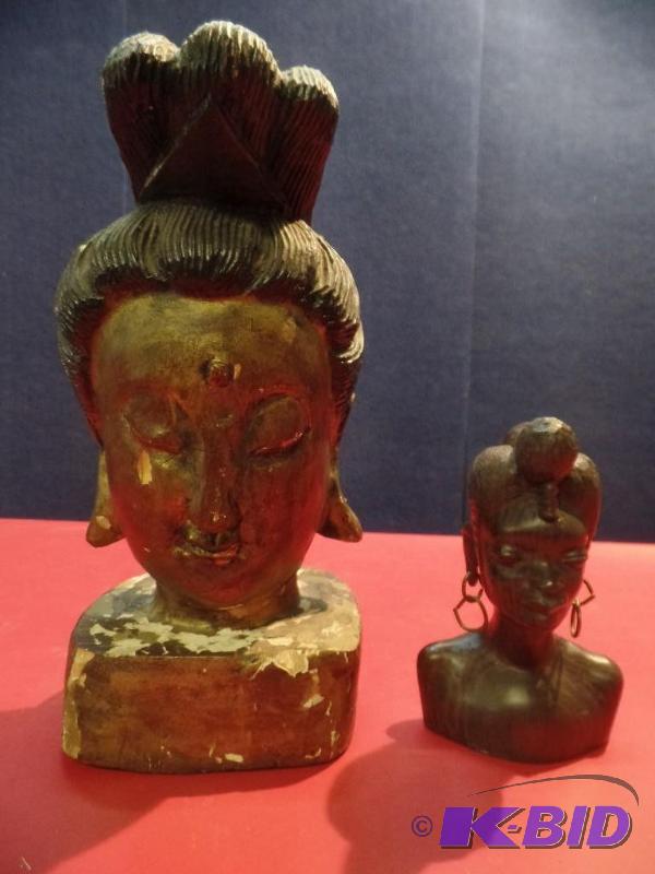 2 Decorative Wooden Heads