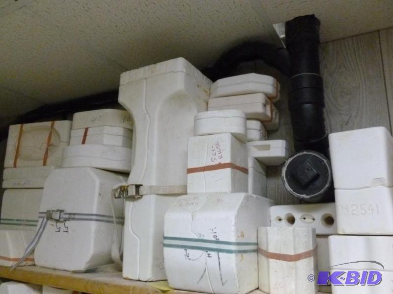 lot 34 image: Lot of approximately 22 ceramic molds, from s...