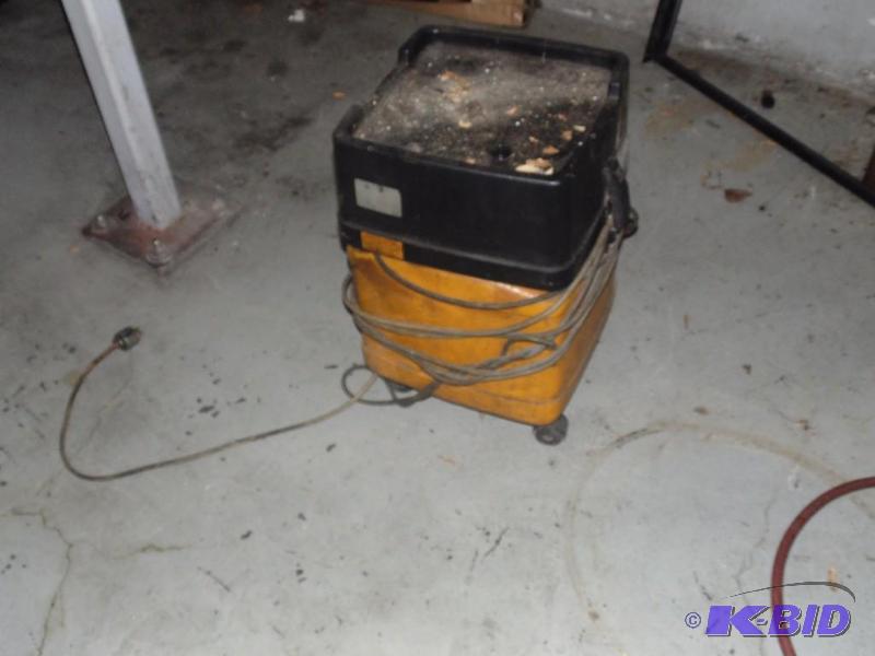 10 Gallon Shop Vacuum