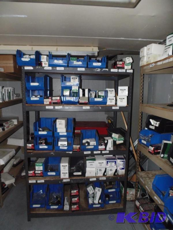 5 Shelf Unit w Misc. Fuel Filters