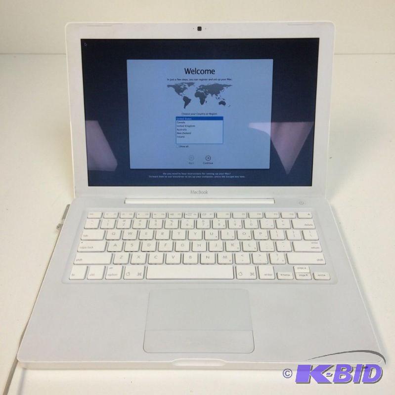 lot 4 image: 2007 Apple MacBook Personal Laptop Model MB0...