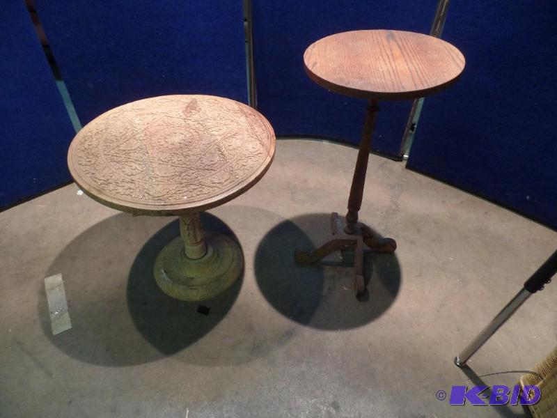 2 Small End Tables