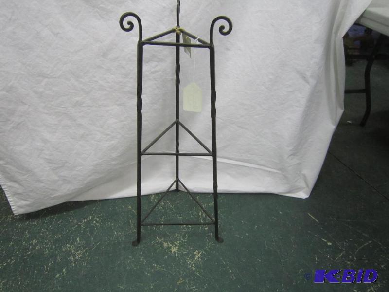 PARK DESIGN HAND FORGED METAL STAND