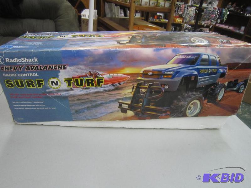 Remote control car Surf N Turf Chevy Avalanche Radio Shack FUN