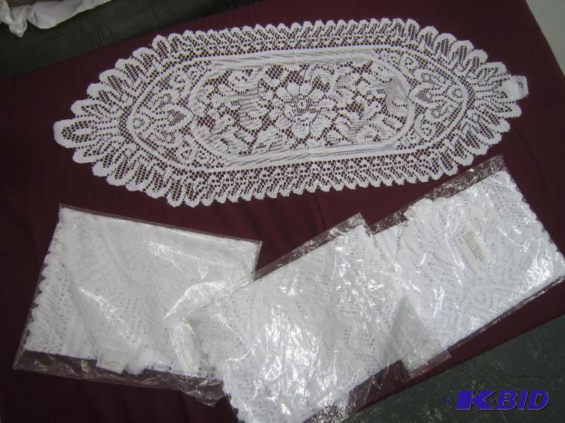 BOX LOT 6 NEW LINENS