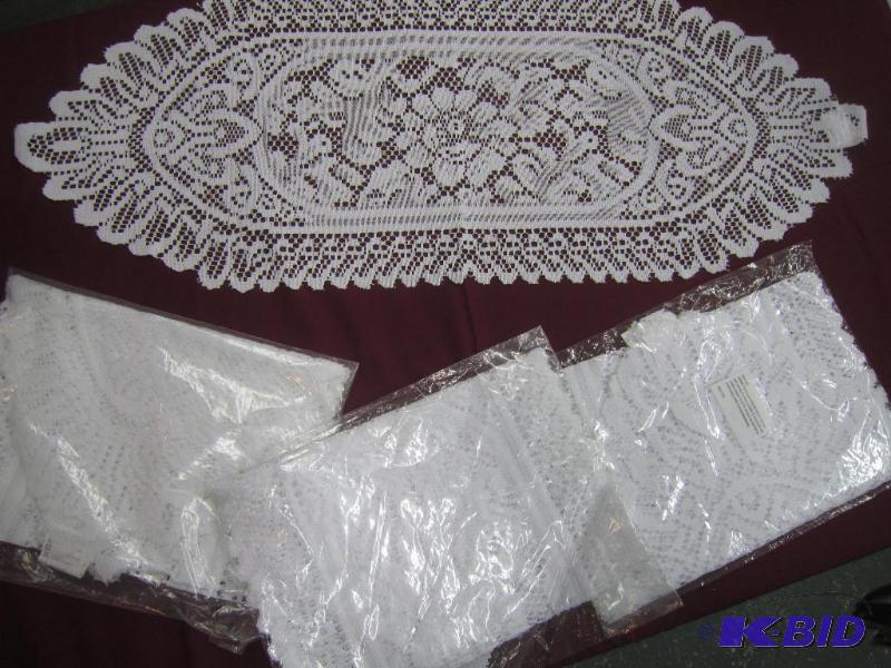BOX LOT 6 NEW LINENS