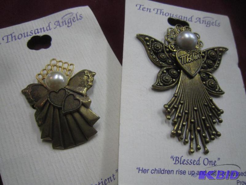2 Angel Pins