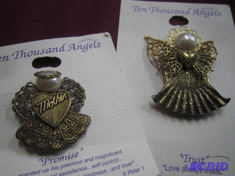 2 Angel Pins