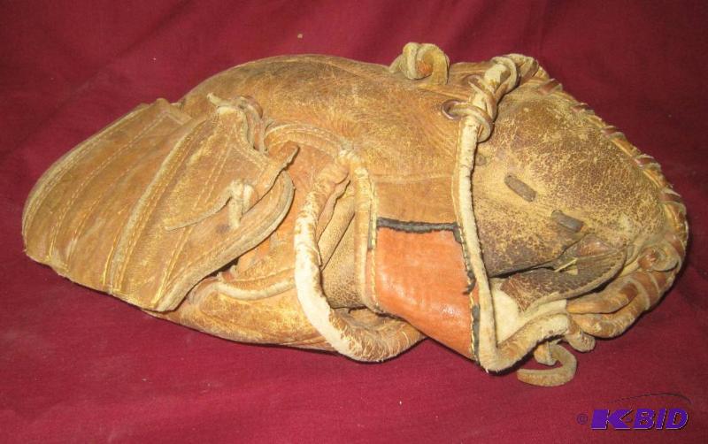 Pro Player Hawthorne Baseball Glove