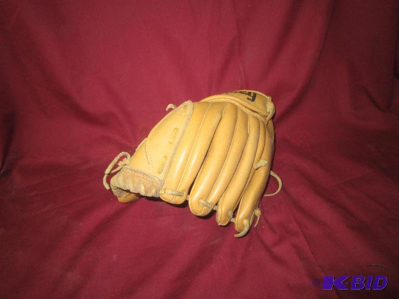 Franklin 4017 Baseball Glove