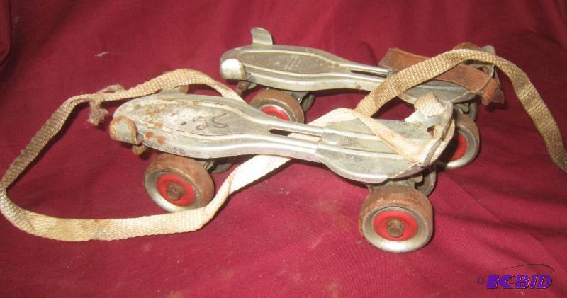 Large Collectible Metal Glove Skate Company #36