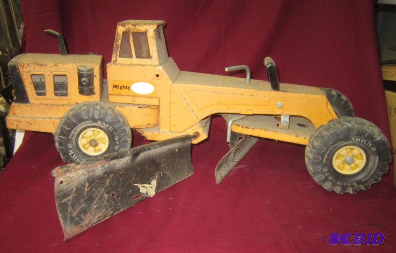 Collectible Mighty Tonka Road Grater Yellow
