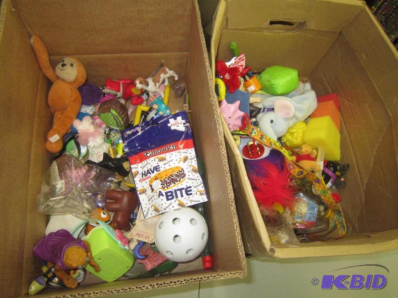 BOX LOT - TOYS