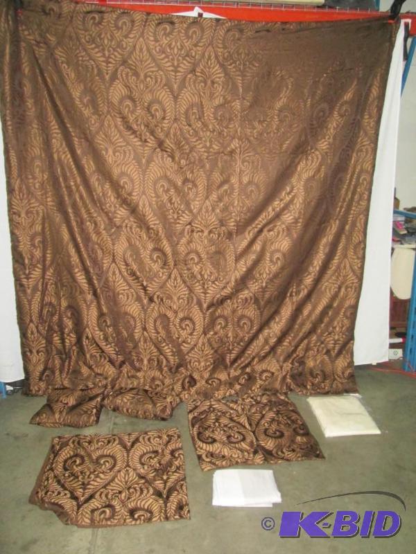 McLeland Design Venetian 17-pc. Queen Bedroom Set