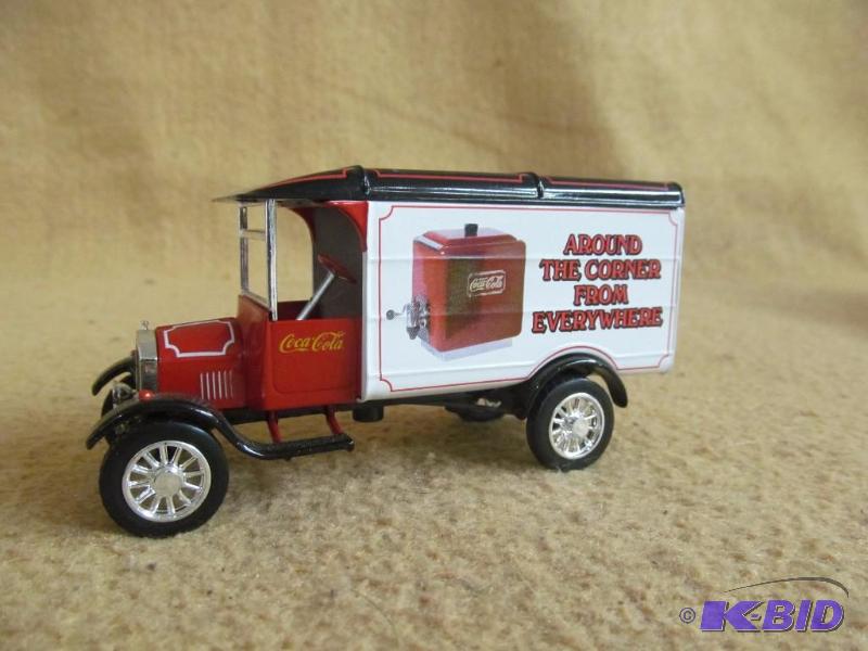 Toy delivery truck