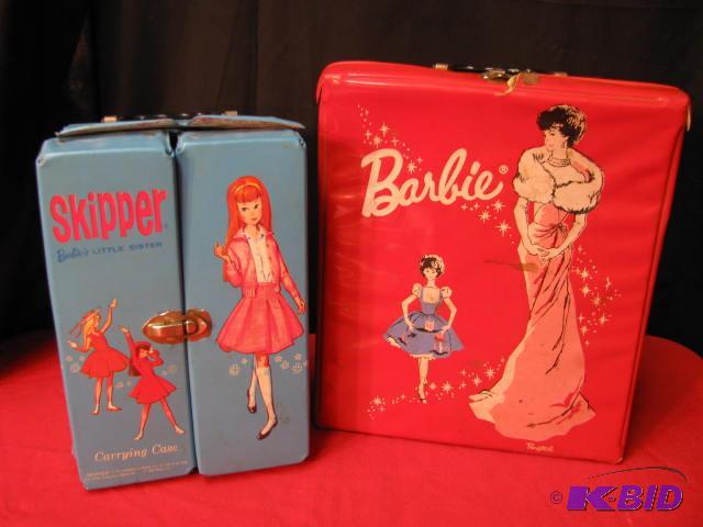 Vintage Barbie and Skipper carrying case see ...