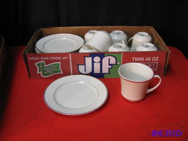 (8) coffee cups and dessert plates Vohenstrau...