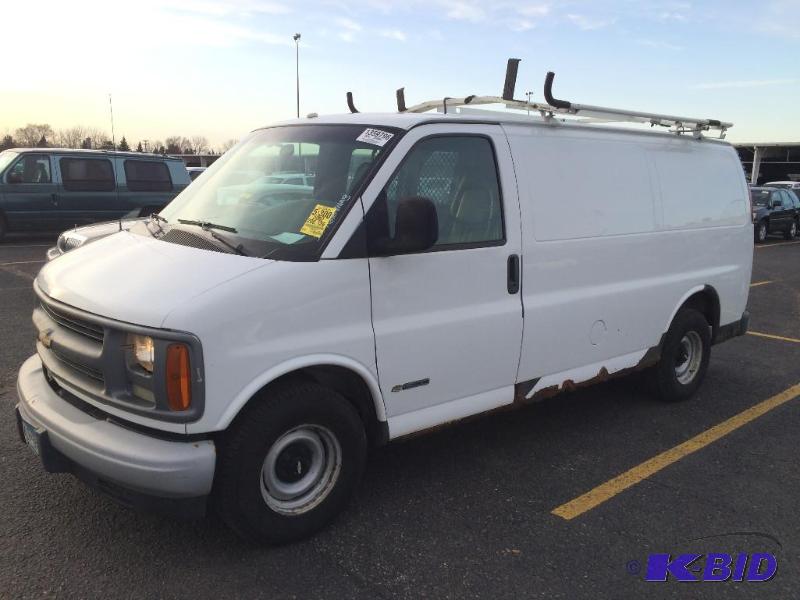2002 Chevrolet G1500 Cargo Van