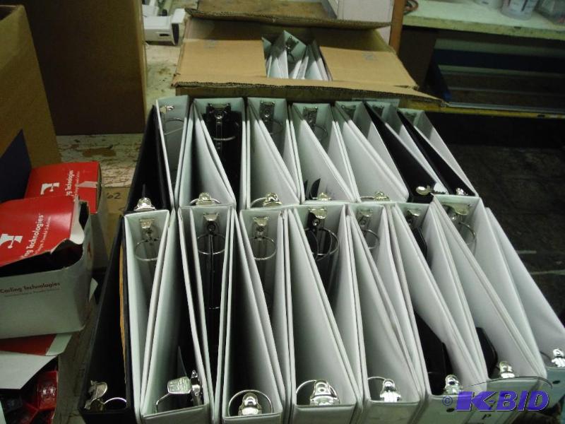 lot 116 image: Shelf Lot of Plastic BindersFolders Miscellaneous Colors app. 3 boxes.