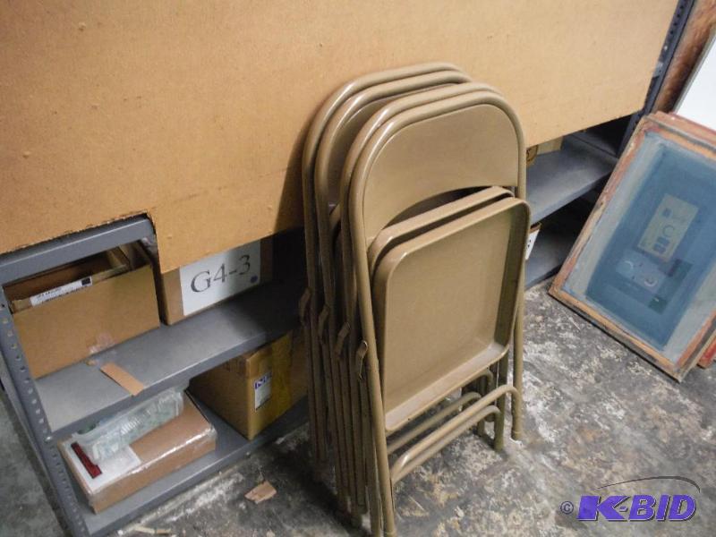 lot 118 image: Lot of (4) Brown Metal Folding Office Chairs.