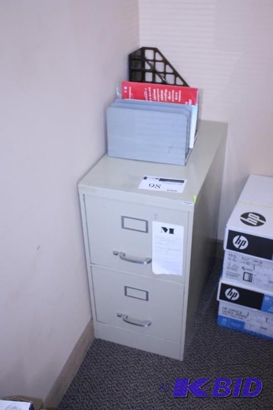 lot 98 image: Metal Filing Cabinet 15x26 12x29, Has 2 Drawers.