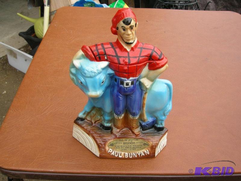 lot 118 image: Vintage Paul Bunyan decanter