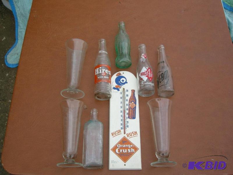 lot 130 image: Vintage pop bottles, etc