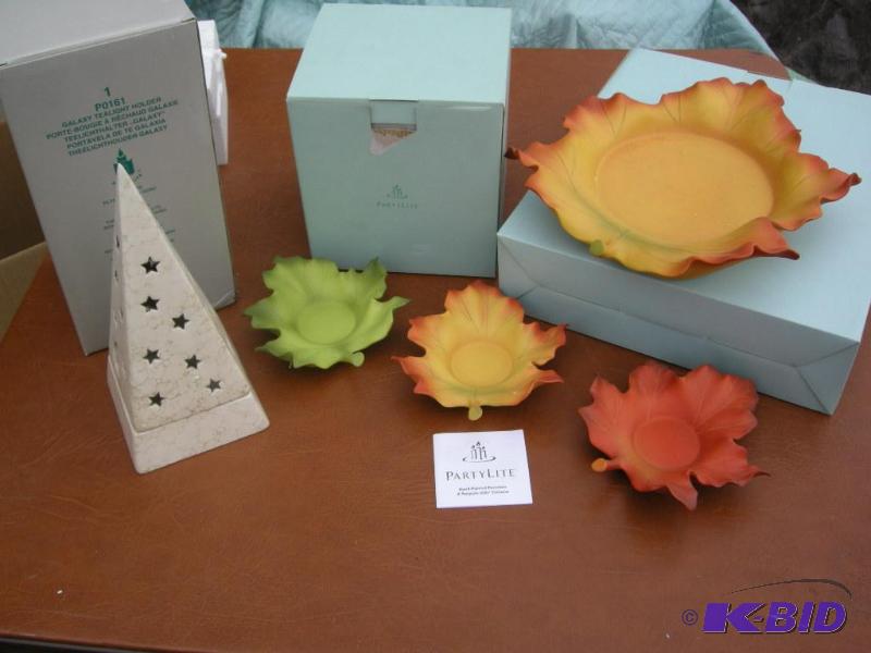 lot 139 image: Partylite items