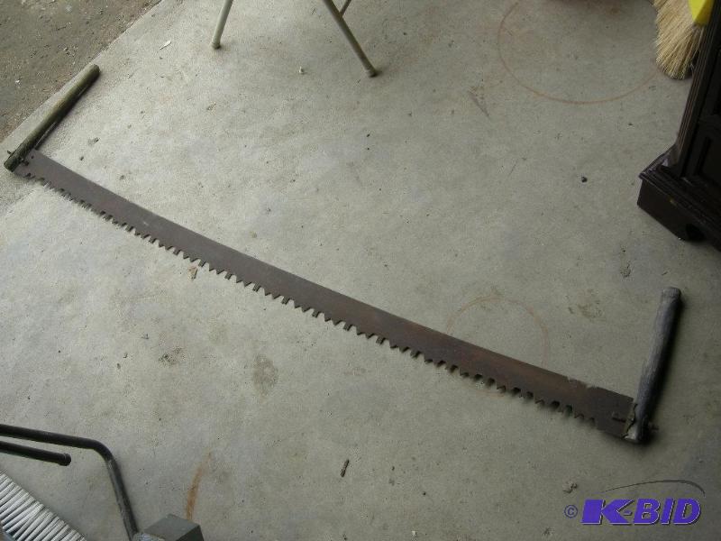 lot 146 image: Antique 2 man saw