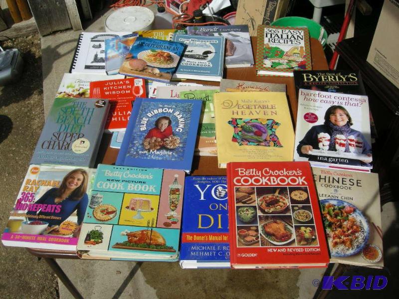lot 151 image: Many cookbooks