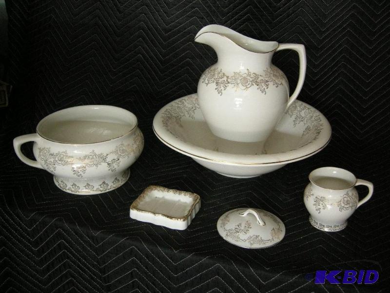 lot 25 image: Antique commode set